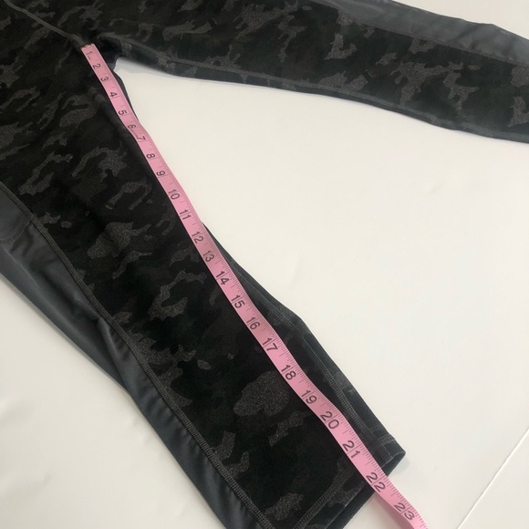 FABLETICS High Waisted PowerHold Charcoal Heather Camo Leggings Side Mesh Size L - Picture 7 of 13